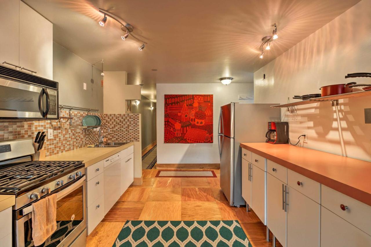 Central Anchorage Condo, Walk To Town And Coast! Eksteriør billede