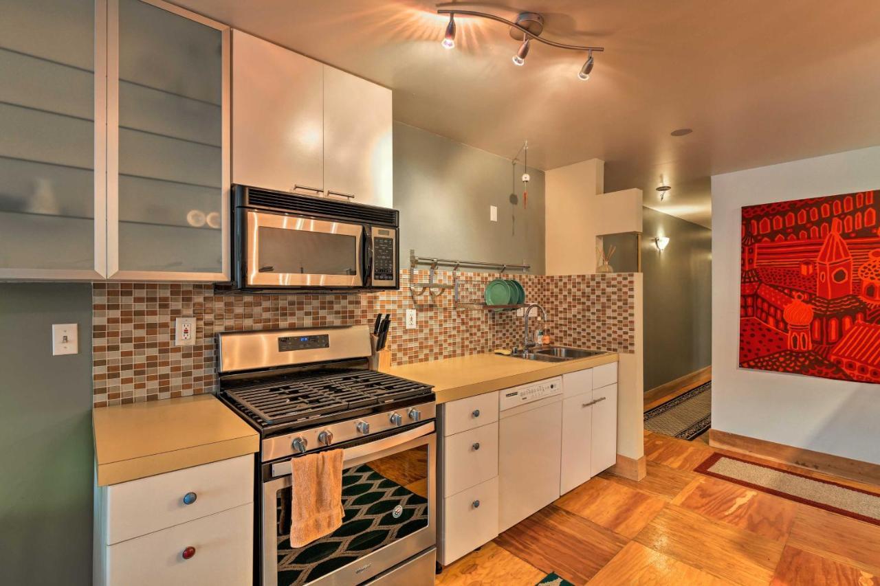 Central Anchorage Condo, Walk To Town And Coast! Eksteriør billede